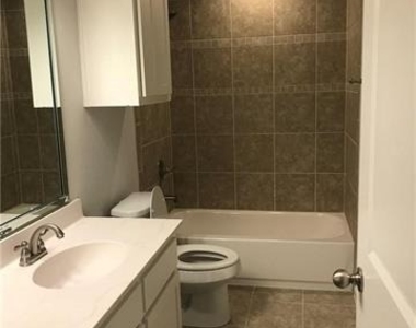 2203 Highland Villa Lane - Photo Thumbnail 17