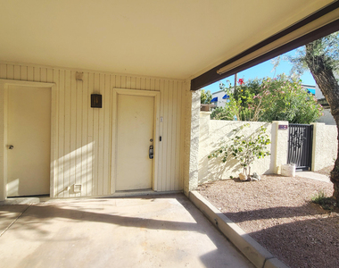 8645 S 51st Street - Photo Thumbnail 1