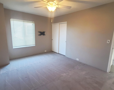 8645 S 51st Street - Photo Thumbnail 14