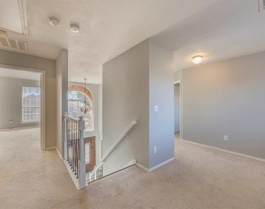 2705 Trophy Drive - Photo Thumbnail 24