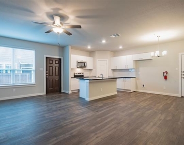 653 Wheatfield Drive - Photo Thumbnail 1