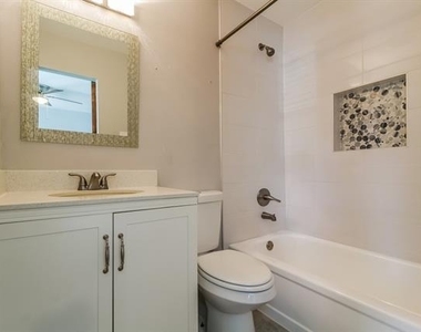 3529 Birchwood Lane - Photo Thumbnail 14