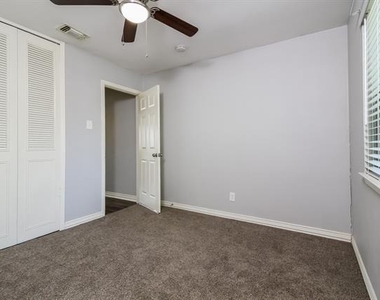 3529 Birchwood Lane - Photo Thumbnail 13