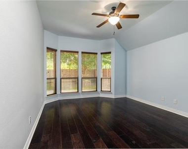 305 Dorset Court - Photo Thumbnail 20