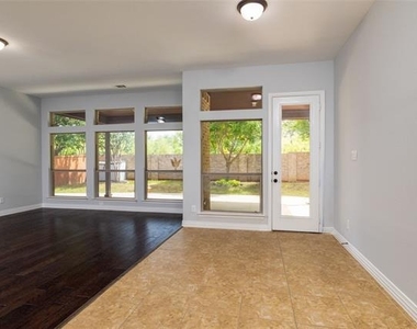 305 Dorset Court - Photo Thumbnail 16