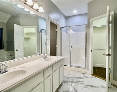 10264 Fireside Lane - Photo Thumbnail 18