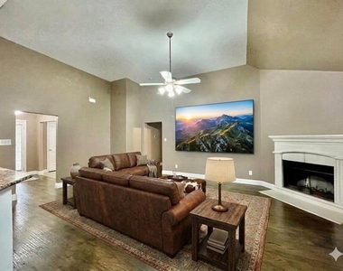 10264 Fireside Lane - Photo Thumbnail 3