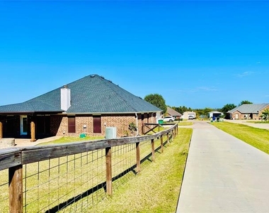 10264 Fireside Lane - Photo Thumbnail 27