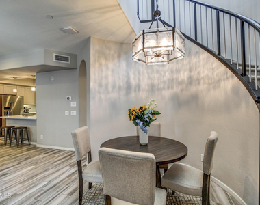 3935 E Rough Rider Road - Photo Thumbnail 10