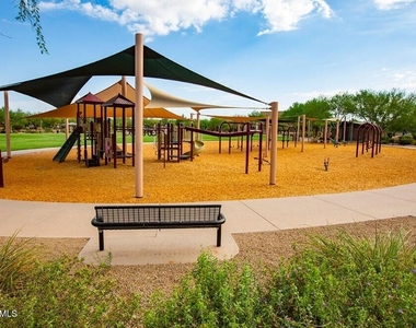 3935 E Rough Rider Road - Photo Thumbnail 39