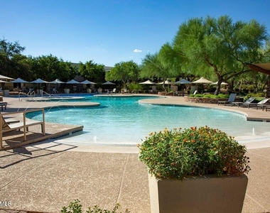 3935 E Rough Rider Road - Photo Thumbnail 47