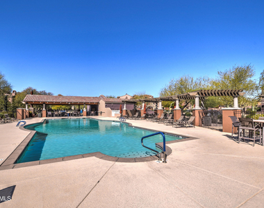 3935 E Rough Rider Road - Photo Thumbnail 33