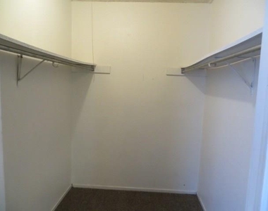 1750 N 5th Street - Photo Thumbnail 4