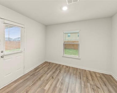 3048 Chico Drive - Photo Thumbnail 8