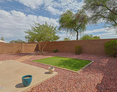 5245 N 125th Avenue - Photo Thumbnail 38