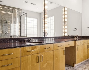 3925 Gilbert Avenue - Photo Thumbnail 29