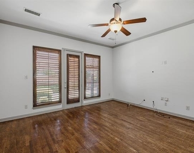11907 Bamberg Lane - Photo Thumbnail 16