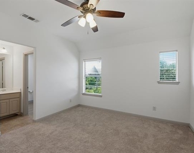 11907 Bamberg Lane - Photo Thumbnail 31