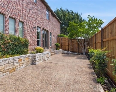 11907 Bamberg Lane - Photo Thumbnail 38