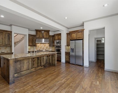 11907 Bamberg Lane - Photo Thumbnail 13