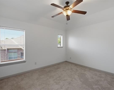 11907 Bamberg Lane - Photo Thumbnail 28