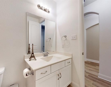 6112 Whale Rock Court - Photo Thumbnail 25
