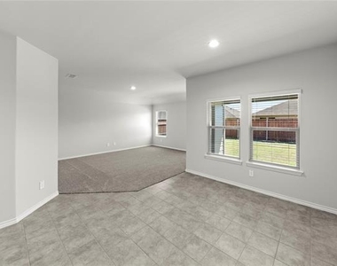 317 Bent Oak Drive - Photo Thumbnail 14