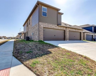 6721 Farsight Drive - Photo Thumbnail 20