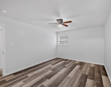 4401 Steven Street - Photo Thumbnail 21