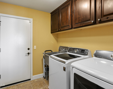 3340 S Camellia Place - Photo Thumbnail 27