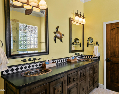 3340 S Camellia Place - Photo Thumbnail 18