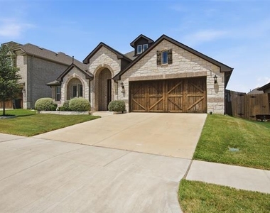 540 Ramon Street - Photo Thumbnail 1