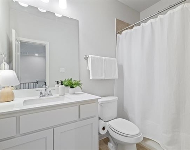 8063 Canal Street - Photo Thumbnail 15