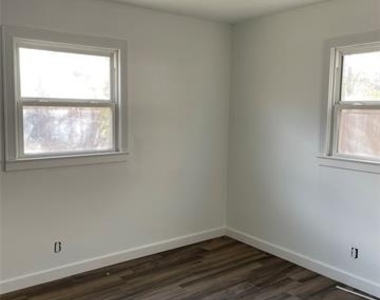 3157 S 10th Street - Photo Thumbnail 9