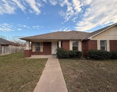 7632 Livvie Meador Lane - Photo Thumbnail 5