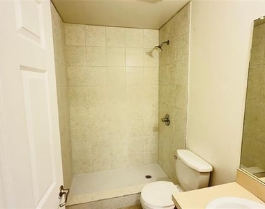 7632 Livvie Meador Lane - Photo Thumbnail 28