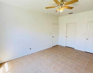 7632 Livvie Meador Lane - Photo Thumbnail 24