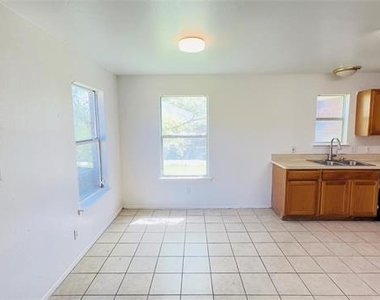 7632 Livvie Meador Lane - Photo Thumbnail 12