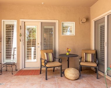 7021 E Earll Drive - Photo Thumbnail 13