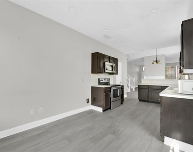 1410 Post Oak Drive - Photo Thumbnail 8