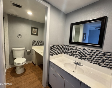11110 N 82nd Lane - Photo Thumbnail 14
