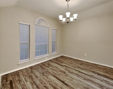5510 Lee Hutson Lane - Photo Thumbnail 6