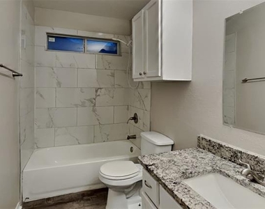 5510 Lee Hutson Lane - Photo Thumbnail 14