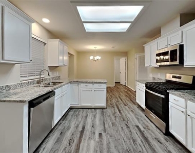 5510 Lee Hutson Lane - Photo Thumbnail 5