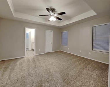5510 Lee Hutson Lane - Photo Thumbnail 8