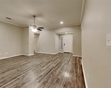 5510 Lee Hutson Lane - Photo Thumbnail 2