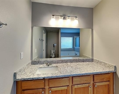 5800 Blue Ribbon Road - Photo Thumbnail 8