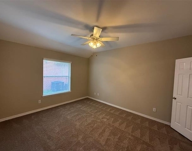 3425 Marsalis Lane - Photo Thumbnail 9
