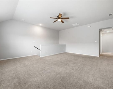 223 Miramar Avenue - Photo Thumbnail 16