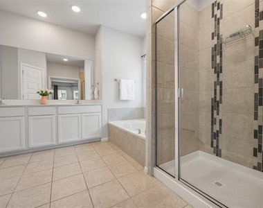 223 Miramar Avenue - Photo Thumbnail 11